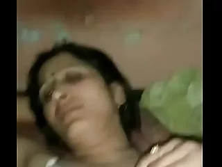 Desi mom torn up  in black-hearted at the end of one's tether big cheese buyer  .Clear audio in Hindi.